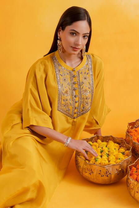 Buy Pairaahan Yellow Silk, Cotton Embroidery Round Neck Dahlia Bloom Kaftan With Pant Online at Aza Fashions Buy_Pairaahan_Yellow Silk, Cotton Embroidery Round Neck Dahlia Bloom Kaftan With Pant_Online_at_Aza_Fashions