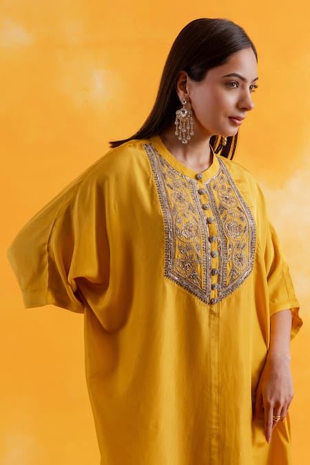 Pairaahan Yellow Silk, Cotton Embroidery Round Neck Dahlia Bloom Kaftan With Pant at Aza Fashions Pairaahan_Yellow Silk, Cotton Embroidery Round Neck Dahlia Bloom Kaftan With Pant_at_Aza_Fashions