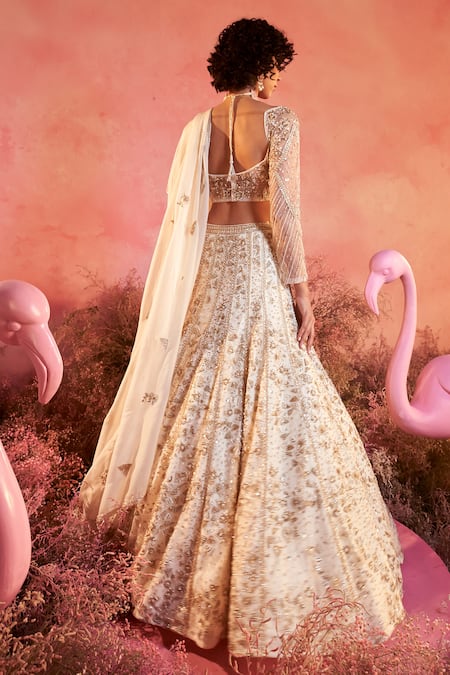 Shop Parul Gandhi White Chiffon, Crepe Sequins, Beads Roza Zari Mughal Bloom Bridal Lehenga Set at Aza Fashions Shop_Parul Gandhi_White Chiffon, Crepe Sequins, Beads Roza Zari Mughal Bloom Bridal Lehenga Set _at_Aza_Fashions