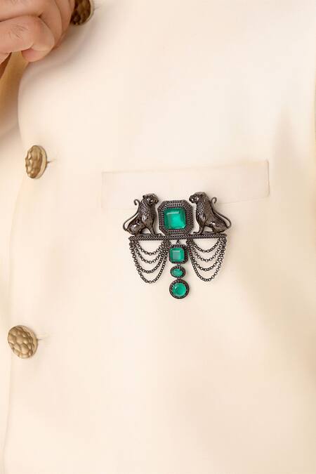 Cosa Nostraa_Grey Crystals Sher-e-shaan Embellished Brooch _Online_at_Aza_Fashions