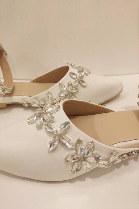 Buy_Ciel_White Luna Embellished Mules _Online_at_Aza_Fashions