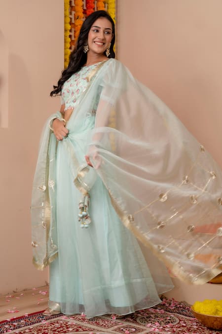 Shop Kohsh Green Organza Embroidered Gota Round Solid Lehenga Set With Printed Blouse Online at Aza Fashions Shop_Kohsh_Green Organza Embroidered Gota Round Solid Lehenga Set With Printed Blouse_Online_at_Aza_Fashions