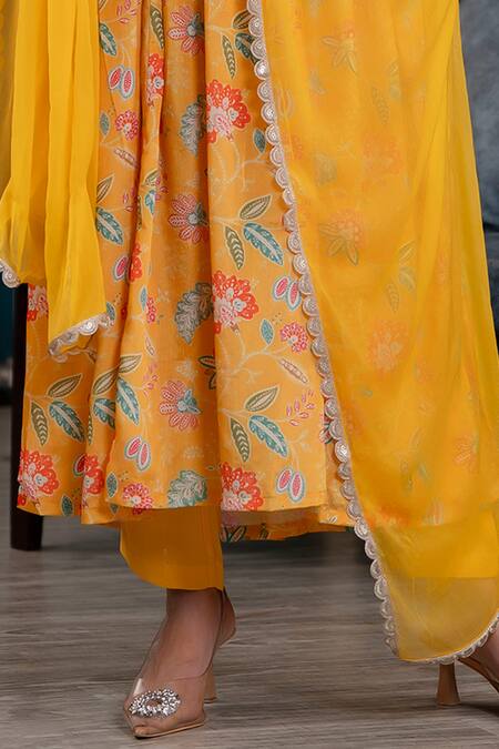 Shop_Kohsh_Yellow Chinon Printed Floral V-neck Jaal Anarkali Pant Set _Online_at_Aza_Fashions