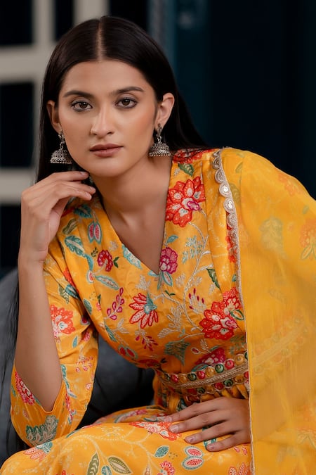 Kohsh_Yellow Chinon Printed Floral V-neck Jaal Anarkali Pant Set _at_Aza_Fashions