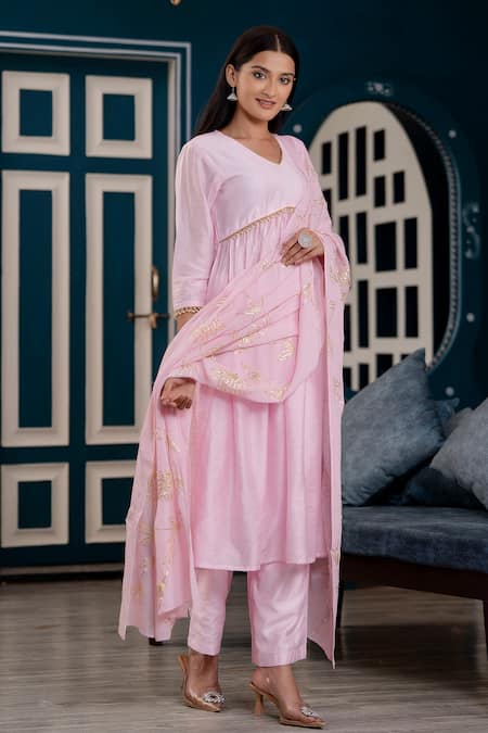 Buy_Kohsh_Pink Chanderi Gota Patti, Pearls V-neck Anarkali Set With Embroidered Dupatta _Online_at_Aza_Fashions