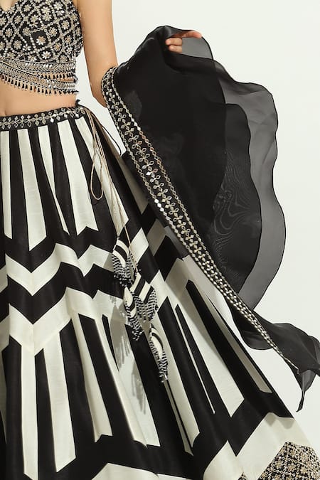 Buy_Vandana Sethi_Black Silk Mirrors Halter Neck Embroidered Blouse Lehenga Set 