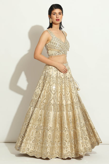 Shop_Vandana Sethi_Ivory Organza Embroidery, Mirrors V-neck Embellished Lehenga Set _Online_at_Aza_Fashions
