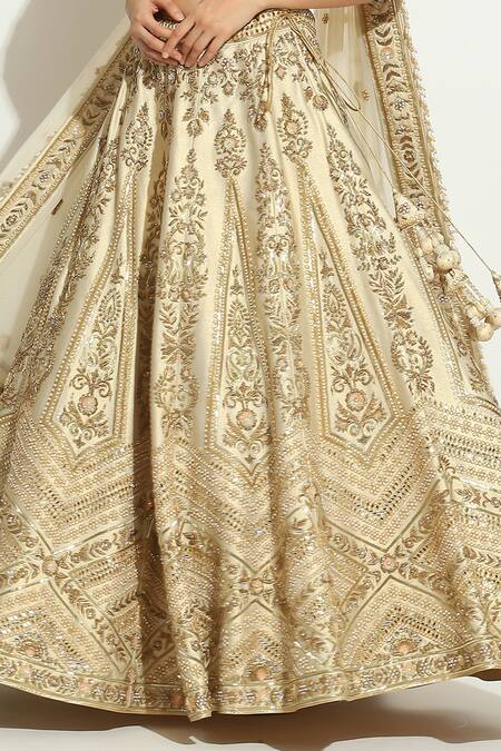 Buy_Vandana Sethi_Ivory Silk Sequins, Crystals, Pearls Zardozi Embroidered Bridal Lehenga Set _Online_at_Aza_Fashions