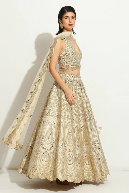 Buy_Vandana Sethi_Ivory Silk Mirrors, Crystals Halter Neck Scallop Mirrorwork Lehenga Set _Online_at_Aza_Fashions
