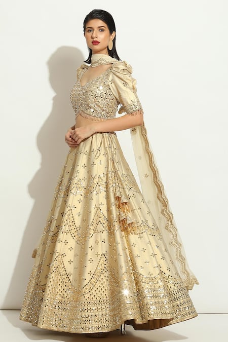 Buy_Vandana Sethi_Ivory Silk Crystals, Mirrorwork Embellished Scalloped Bridal Lehenga Set _Online_at_Aza_Fashions