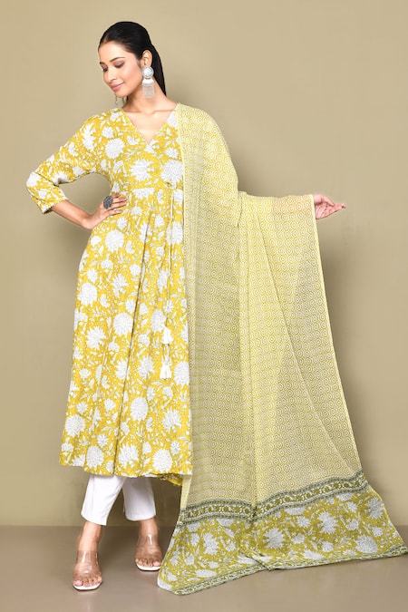 Samyukta Singhania Yellow Cotton Printed Floral V Neck Anarkali With Dupatta 
