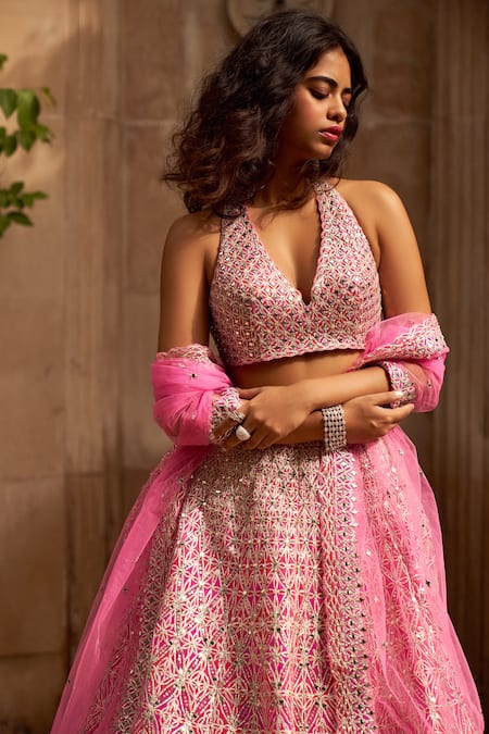 Buy_Seema Gujral_Pink Net V Neck Applique Lehenga Set _Online_at_Aza_Fashions