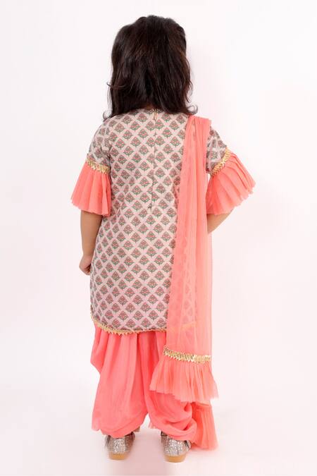 Shop Lil Angels Peach Crepe, Muslin, Chiffon Embroidery Printed Kurta Set at Aza Fashions Shop_Lil Angels_Peach Crepe, Muslin, Chiffon Embroidery Printed Kurta Set _at_Aza_Fashions