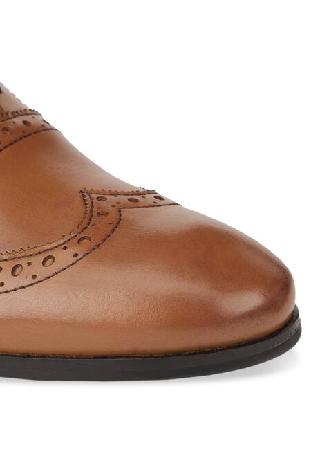 Buy Hats Off Accessories Brown Cut Work Textured Pattern Brogues Online at Aza Fashions Buy_Hats Off Accessories_Brown Cut Work Textured Pattern Brogues_Online_at_Aza_Fashions