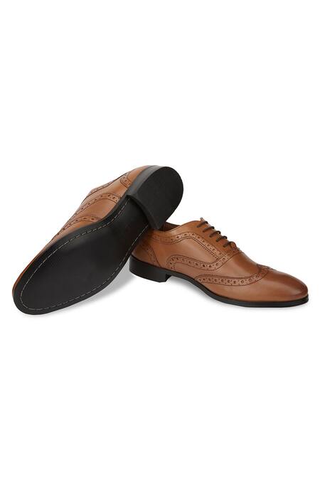 Hats Off Accessories Brown Cut Work Textured Pattern Brogues at Aza Fashions Hats Off Accessories_Brown Cut Work Textured Pattern Brogues_at_Aza_Fashions