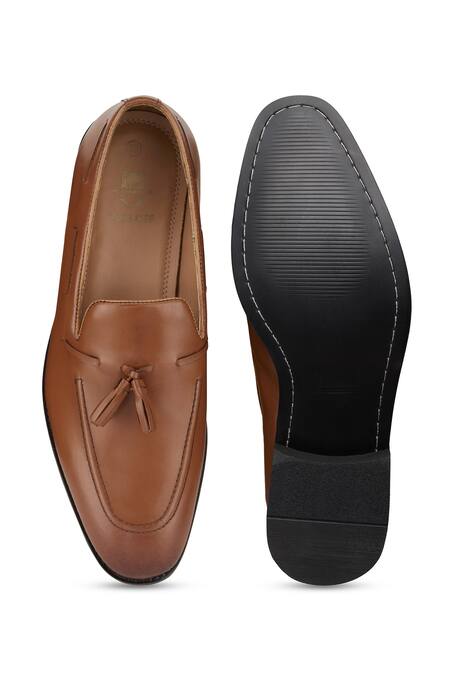 Shop Hats Off Accessories Brown Tassels Embellished Loafers at Aza Fashions Shop_Hats Off Accessories_Brown Tassels Embellished Loafers_at_Aza_Fashions