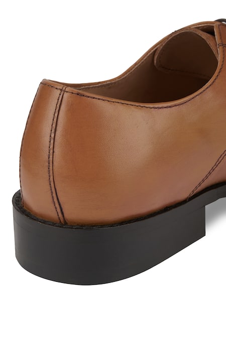 Hats Off Accessories Brown Matte Oxford Shoes at Aza Fashions Hats Off Accessories_Brown Matte Oxford Shoes_at_Aza_Fashions