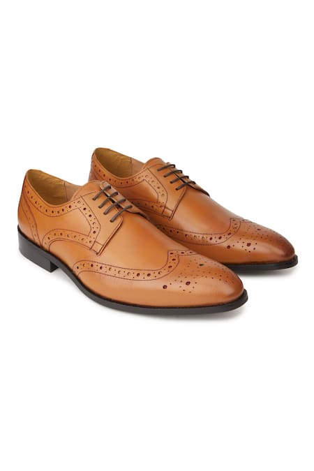 Hats Off Accessories Leather Textured Oxford Shoes 