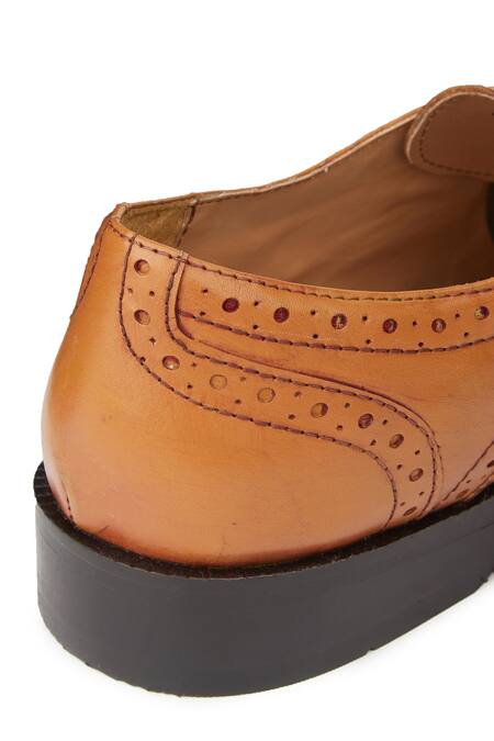 Buy Hats Off Accessories Brown Cut Work Textured Leather Oxford Shoes Buy_Hats Off Accessories_Brown Cut Work Textured Leather Oxford Shoes