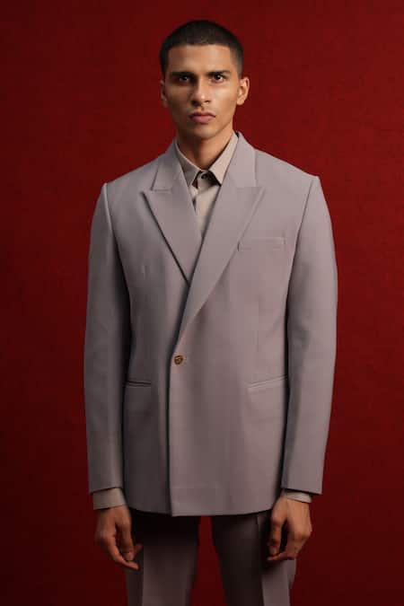 Dark Grey Super 120s Twill High Armhole Suit With Tie And Low Rise Skinny  Trouser | Thom Browne