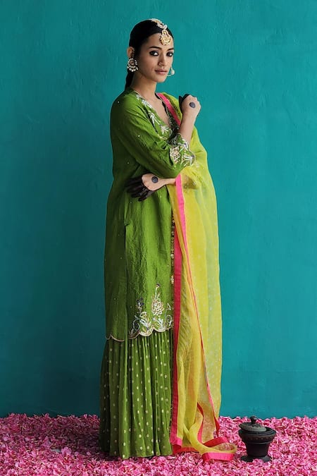 Shop Pooja Singhal Green Kurta Viscose Silk Embroidery Sequin V Neck Gharara Set Online at Aza Fashions Shop_Pooja Singhal_Green Kurta Viscose Silk Embroidery Sequin V Neck Gharara Set _Online_at_Aza_Fashions