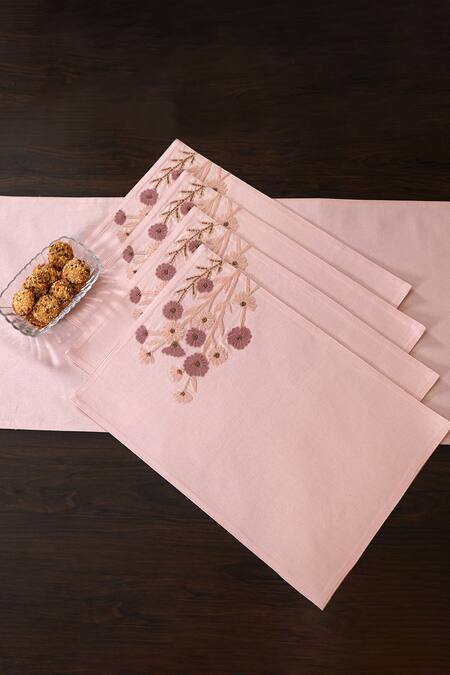 Shop Ode & Cloe Pink 100% Cotton Floral Dori, Chikankari Aari 6 Pcs Of Table Mat at Aza Fashions Shop_Ode & Cloe_Pink 100% Cotton Floral Dori, Chikankari Aari 6 Pcs Of Table Mat_at_Aza_Fashions