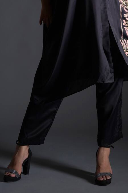 Kyra By Nina + Deepika Black Modal, Satin Collared Seher Hand Painted Top And Pant Set Online at Aza Fashions Kyra By Nina + Deepika_Black Modal, Satin Collared Seher Hand Painted Top And Pant Set _Online_at_Aza_Fashions