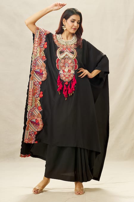 Anamika Khanna Black Silk Embroidery Thread Notched Kaftan And Draped Skirt Set 