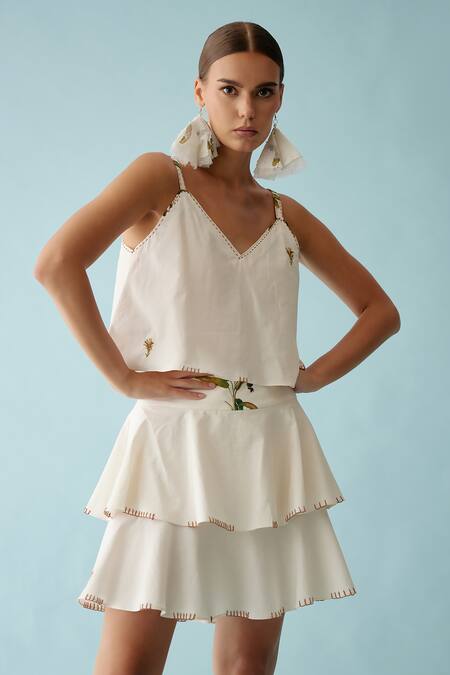 Buy_Nikasha_Cream Poplin Embroidery Double Layer Skirt _Online_at_Aza_Fashions