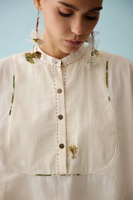 Nikasha_Cream Poplin Applique Collared Banana High Low Top _Online_at_Aza_Fashions