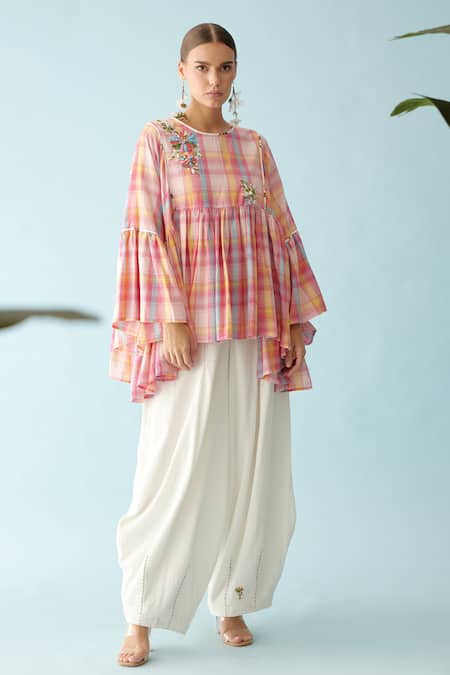 Nikasha Pink Cotton Fabric Flowers Round Neck Checkered Frilled Top 