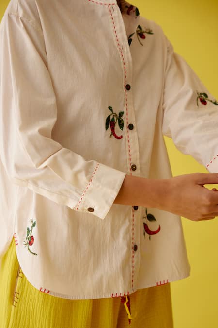Buy_Nikasha_Cream Poplin Applique Collared Chilli Embroidered Top _Online_at_Aza_Fashions
