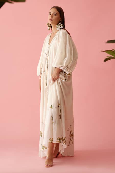 Nikasha Cream Cotton Fabric Flowers V-neck Handwoven Jamdani Bubble Sleeve Dress at Aza Fashions Nikasha_Cream Cotton Fabric Flowers V-neck Handwoven Jamdani Bubble Sleeve Dress _at_Aza_Fashions