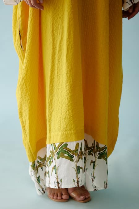 Buy Nikasha Yellow , Handloom Bandeau Neck Hand Braided Tassels Kaftan Dress Online at Aza Fashions Buy_Nikasha_Yellow , Handloom Bandeau Neck Hand Braided Tassels Kaftan Dress _Online_at_Aza_Fashions