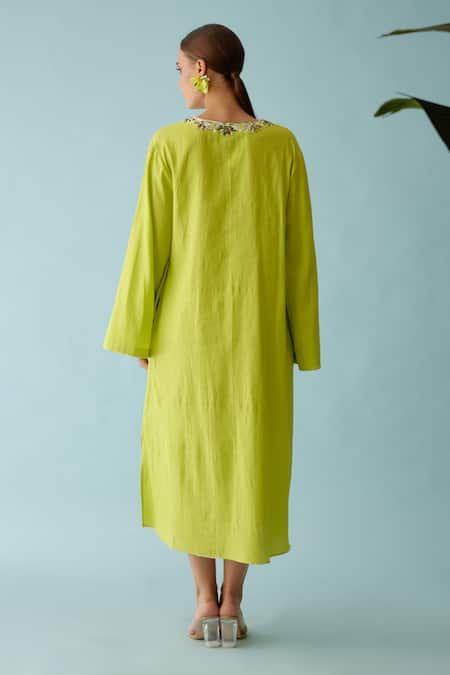 Nikasha Bloom Ribbon Embroidered Neckline Tunic 