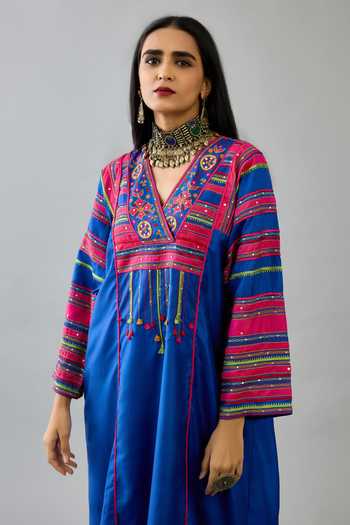 Shop_Kora_Blue Silk Mirrors, Sequins, Embroidery V-neck Yoke Long Kurta And Pant Set _Online_at_Aza_Fashions