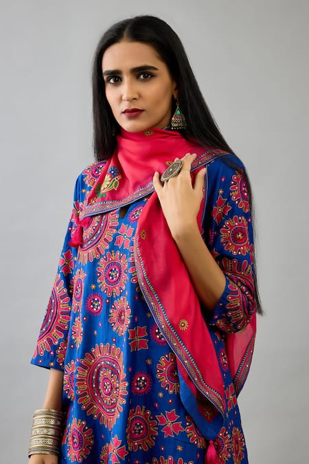 Kora Blue Silk Sequins, Embroidery Split V-neck A-line Kurta Set at Aza Fashions Kora_Blue Silk Sequins, Embroidery Split V-neck A-line Kurta Set _at_Aza_Fashions