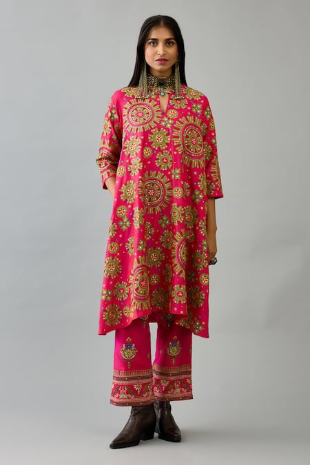 Shop Kora Fuchsia Silk Embroidery Collared Floral A-line Kurta Set at Aza Fashions Shop_Kora_Fuchsia Silk Embroidery Collared Floral A-line Kurta Set _at_Aza_Fashions