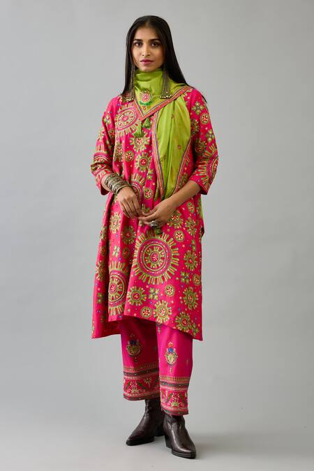 Kora Fuchsia Silk Embroidery Collared Floral A-line Kurta Set at Aza Fashions Kora_Fuchsia Silk Embroidery Collared Floral A-line Kurta Set _at_Aza_Fashions