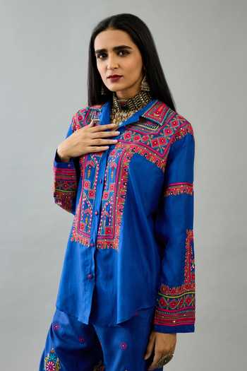 Buy Kora Blue Silk Embroidery, Mirrors Shawl Neck Thread Shirt With Pant Buy_Kora_Blue Silk Embroidery, Mirrors Shawl Neck Thread Shirt With Pant