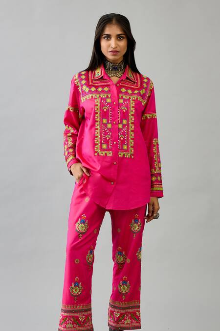 Kora_Fuchsia Silk Mirrors, Embroidery Shawl Neck Geometric Shirt With Pant _Online_at_Aza_Fashions