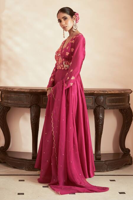 Megha Pitti Pink Chanderi, Bamboo Embroidery V-neck Floral Anarkali Set at Aza Fashions Megha Pitti_Pink Chanderi, Bamboo Embroidery V-neck Floral Anarkali Set _at_Aza_Fashions