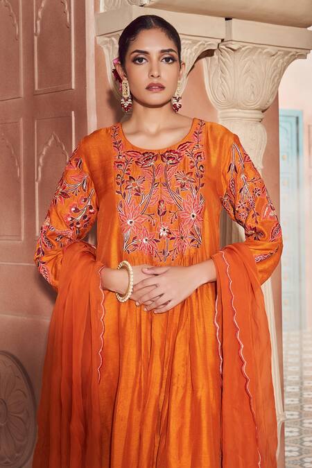 Megha Pitti_Orange Bamboo Embroidery Round Neck Floral Kurta Pant Set _Online_at_Aza_Fashions