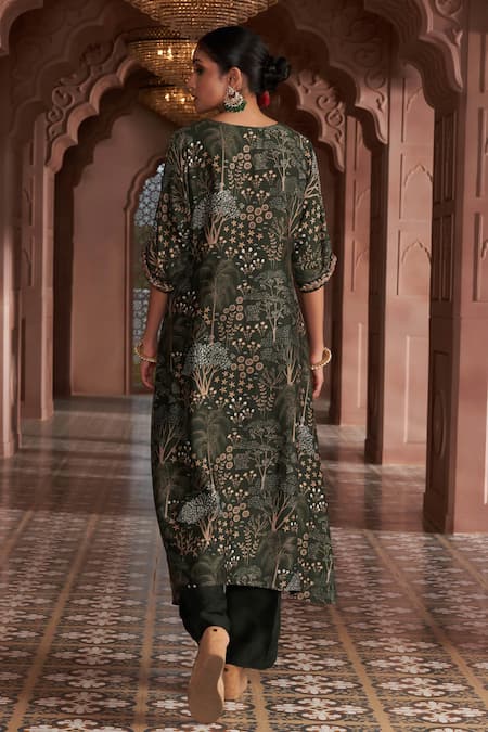 Shop Megha Pitti Emerald Green Embroidery V-neck Flower Print Kurta And Pant Set at Aza Fashions Shop_Megha Pitti_Emerald Green Embroidery V-neck Flower Print Kurta And Pant Set _at_Aza_Fashions