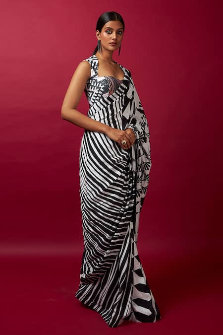 Shop_Vedika M_Multi Color Silk Sequins Sweetheart Neck Abstract Print Pre-stitched Saree _Online_at_Aza_Fashions