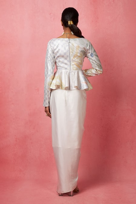 Vedika M Sequin Embellished Tunic With Skirt 