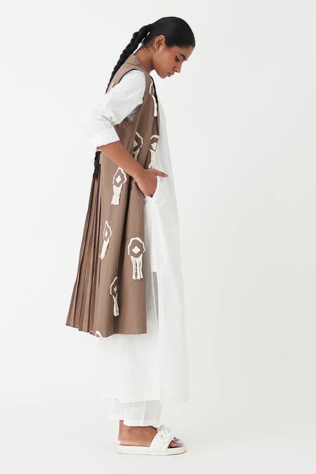 Three_Brown 100% Cotton Poplin Hand Printed Stripe Floral Applique Work Pant Set _Online_at_Aza_Fashions