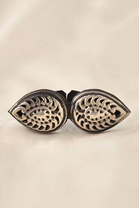 Mero Jewellery Silver Plated Carved Work Leaf Ring 2