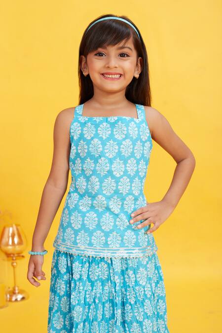 Maaikid_Blue Cotton Floral Bud Print Kurta With Skirt _at_Aza_Fashions