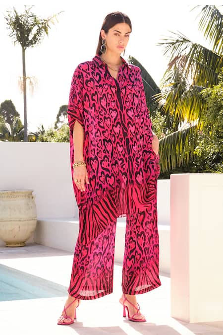 Zariaah_Pink Viscose Love Hearts Print Palazzo Pant _Online_at_Aza_Fashions